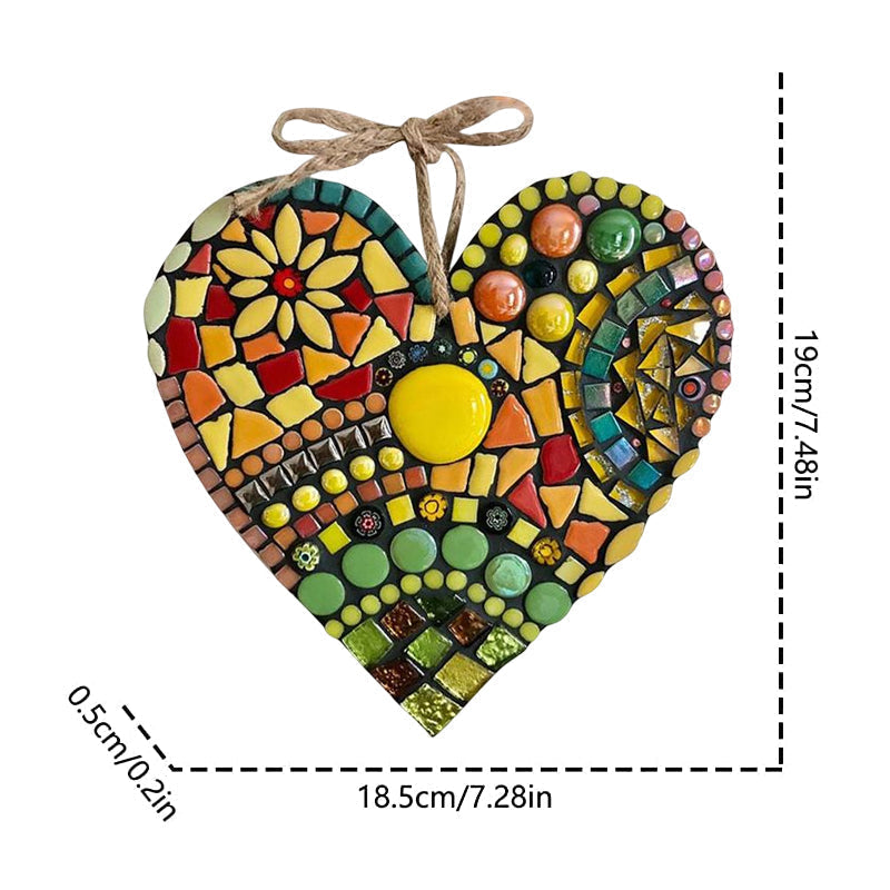 Grande décoration de coeur de mosaïque de jardin